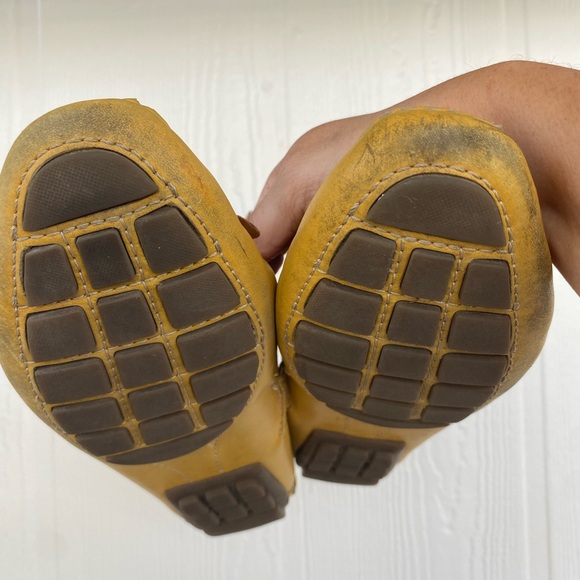 Clarks Artisan Dunbar Racer Mustard Leather Loafers Size Women's 9 - Picture 7 of 8